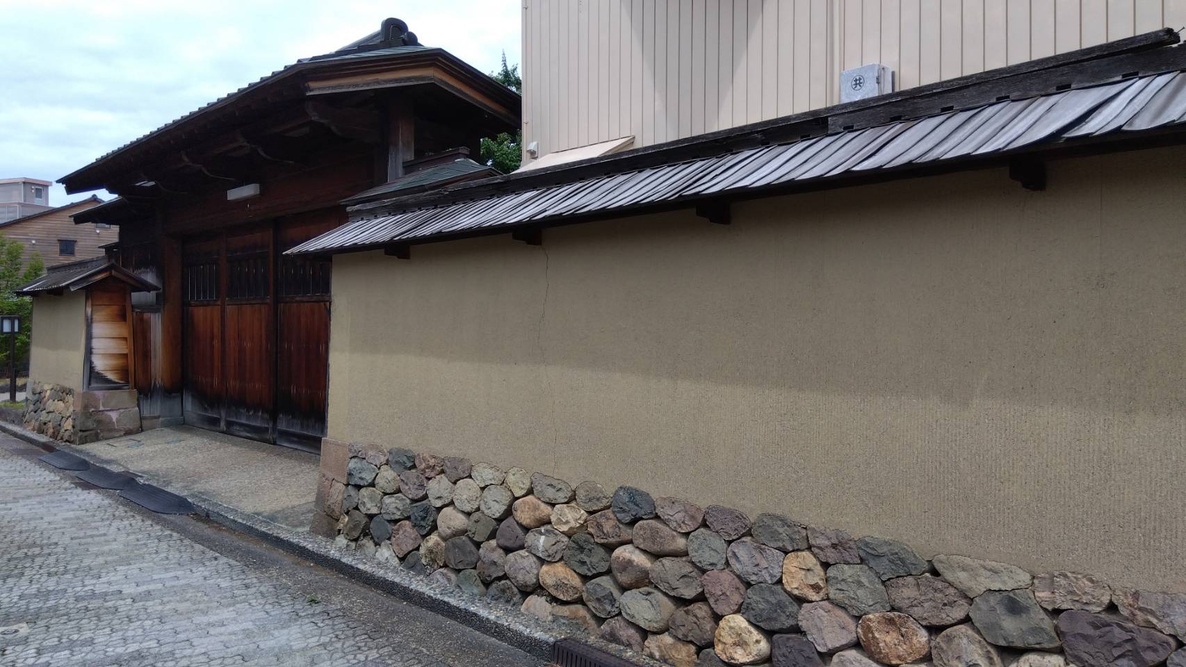 金沢のお香とアロマの香り専門店(石川県金沢市)・金沢観光地・金沢の観光スポット武家屋敷跡近く・人気でおすすめのお土産処-お香専門店のアロマ香房焚屋