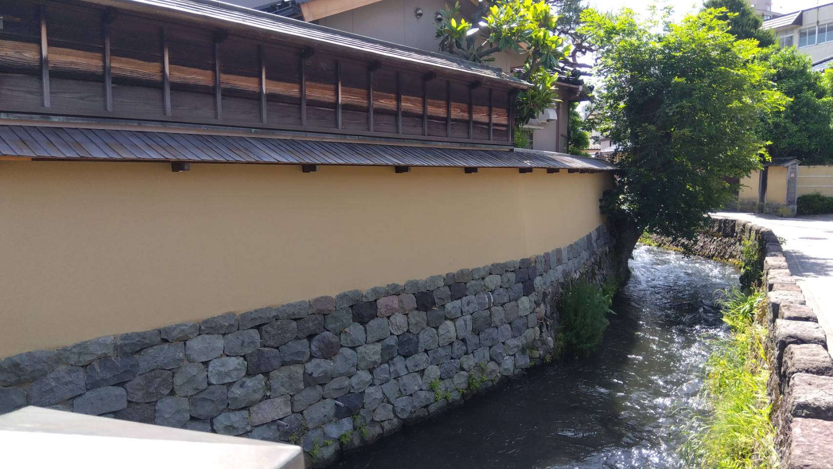 金沢のお香とアロマの香り専門店(石川県金沢市)・金沢観光地・金沢の観光スポット武家屋敷跡近く・人気でおすすめのお土産処-お香専門店のアロマ香房焚屋