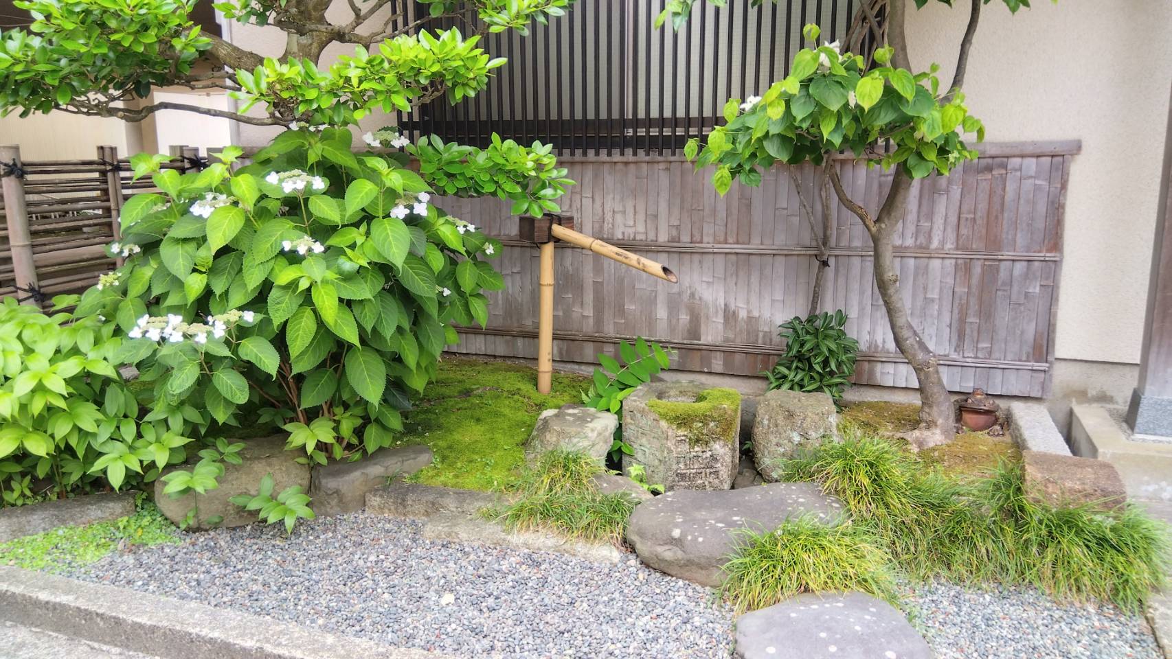 金沢のお香とアロマの香り専門店(石川県金沢市)・金沢観光地・金沢の観光スポット武家屋敷跡近く・人気でおすすめのお土産処-お香専門店のアロマ香房焚屋