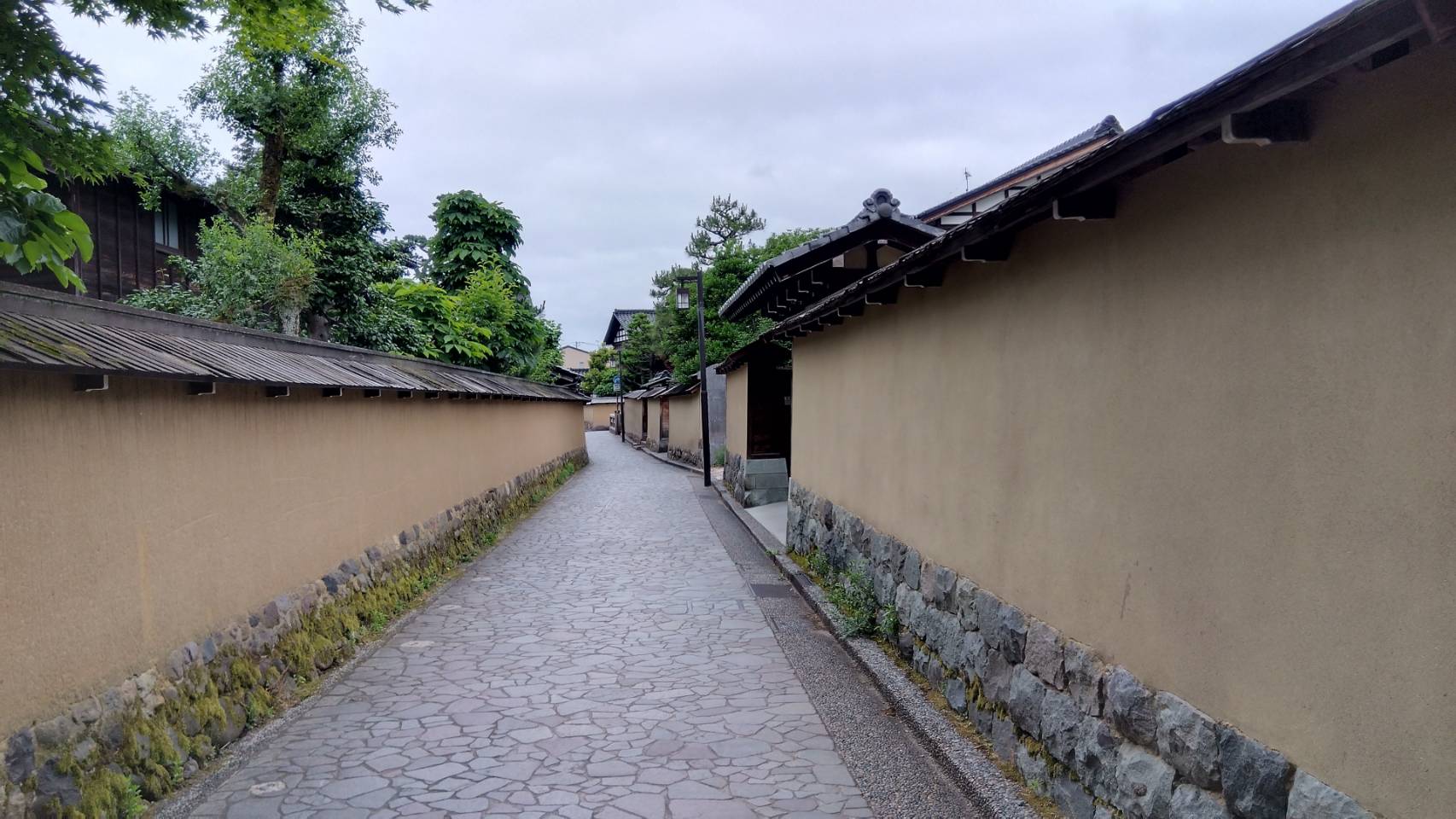 金沢のお香とアロマの香り専門店(石川県金沢市)・金沢観光地・金沢の観光スポット武家屋敷跡近く・人気でおすすめのお土産処-お香専門店のアロマ香房焚屋