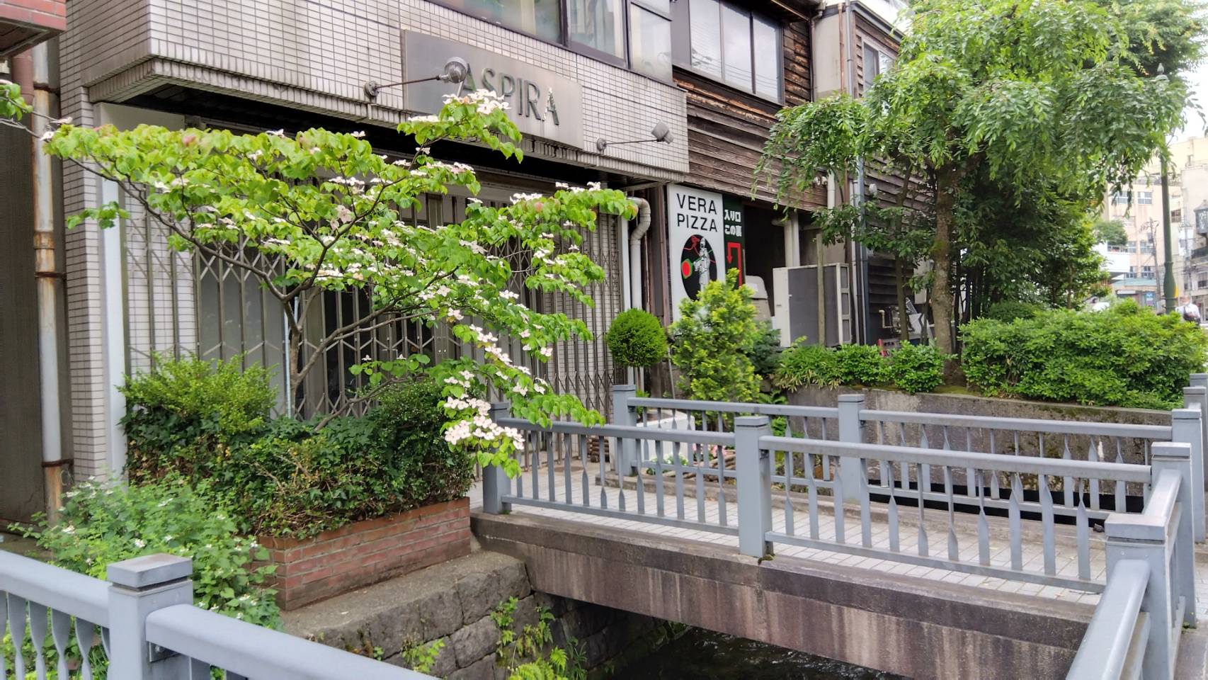 金沢のお香とアロマの香り専門店(石川県金沢市)・金沢観光地・金沢の観光スポット武家屋敷跡近く・人気でおすすめのお土産処-お香専門店のアロマ香房焚屋