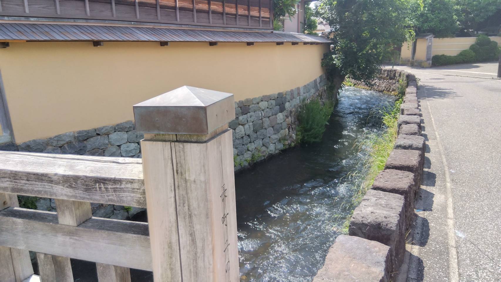 金沢のお香とアロマの香り専門店(石川県金沢市)・金沢観光地・金沢の観光スポット武家屋敷跡近く・人気でおすすめのお土産処-お香専門店のアロマ香房焚屋