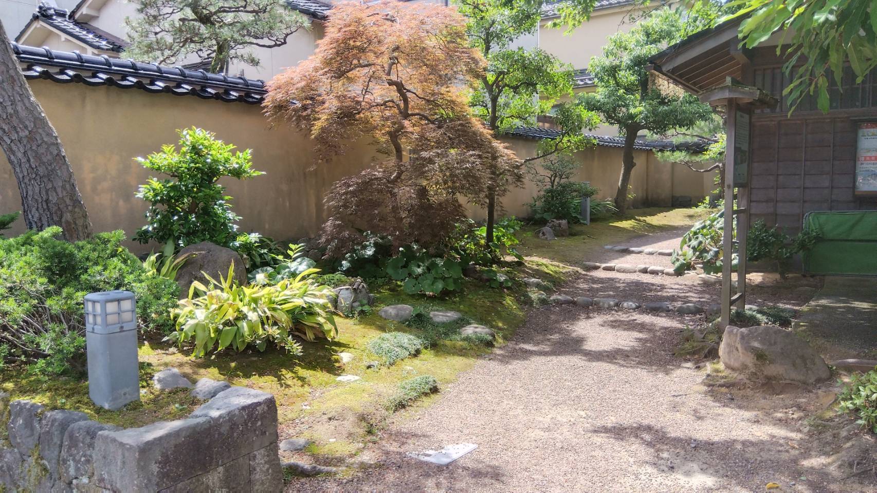 金沢のお香とアロマの香り専門店(石川県金沢市)・金沢観光地・金沢の観光スポット武家屋敷跡近く・人気でおすすめのお土産処-お香専門店のアロマ香房焚屋