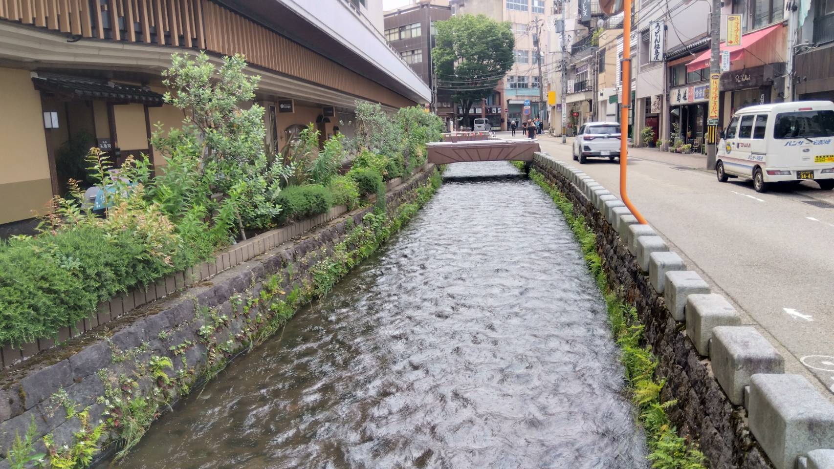 金沢のお香とアロマの香り専門店(石川県金沢市)・金沢観光地・金沢の観光スポット武家屋敷跡近く・人気でおすすめのお土産処-お香専門店のアロマ香房焚屋