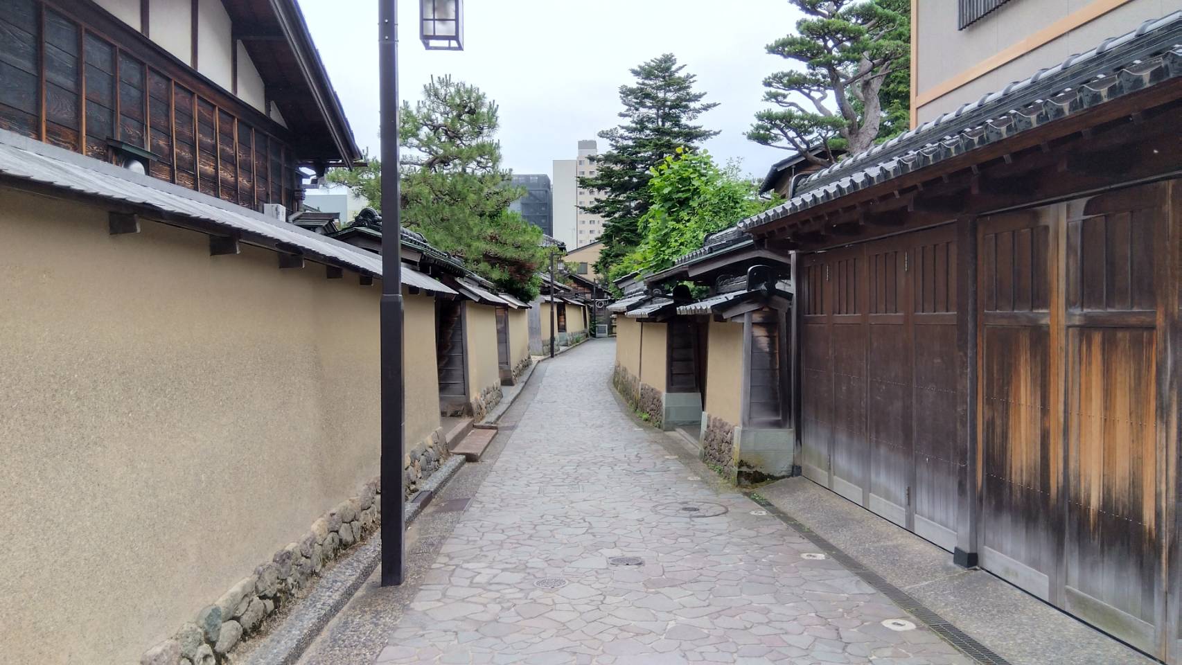 金沢のお香とアロマの香り専門店(石川県金沢市)・金沢観光地・金沢の観光スポット武家屋敷跡近く・人気でおすすめのお土産処-お香専門店のアロマ香房焚屋