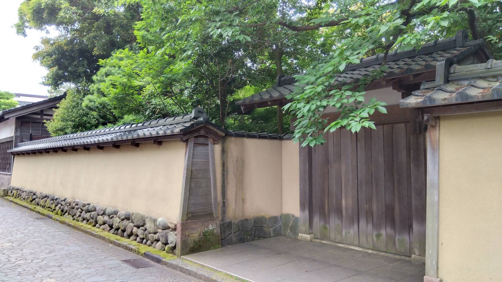 金沢のお香とアロマの香り専門店(石川県金沢市)・金沢観光地・金沢の観光スポット武家屋敷跡近く・人気でおすすめのお土産処-お香専門店のアロマ香房焚屋