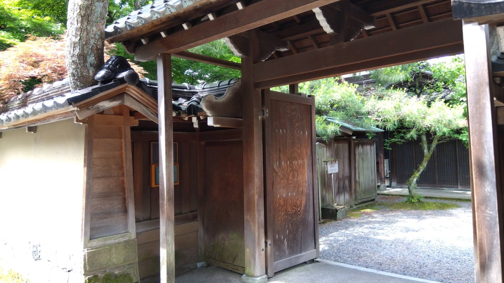 金沢のお香とアロマの香り専門店(石川県金沢市)・金沢観光地・金沢の観光スポット武家屋敷跡近く・人気でおすすめのお土産処-お香専門店のアロマ香房焚屋
