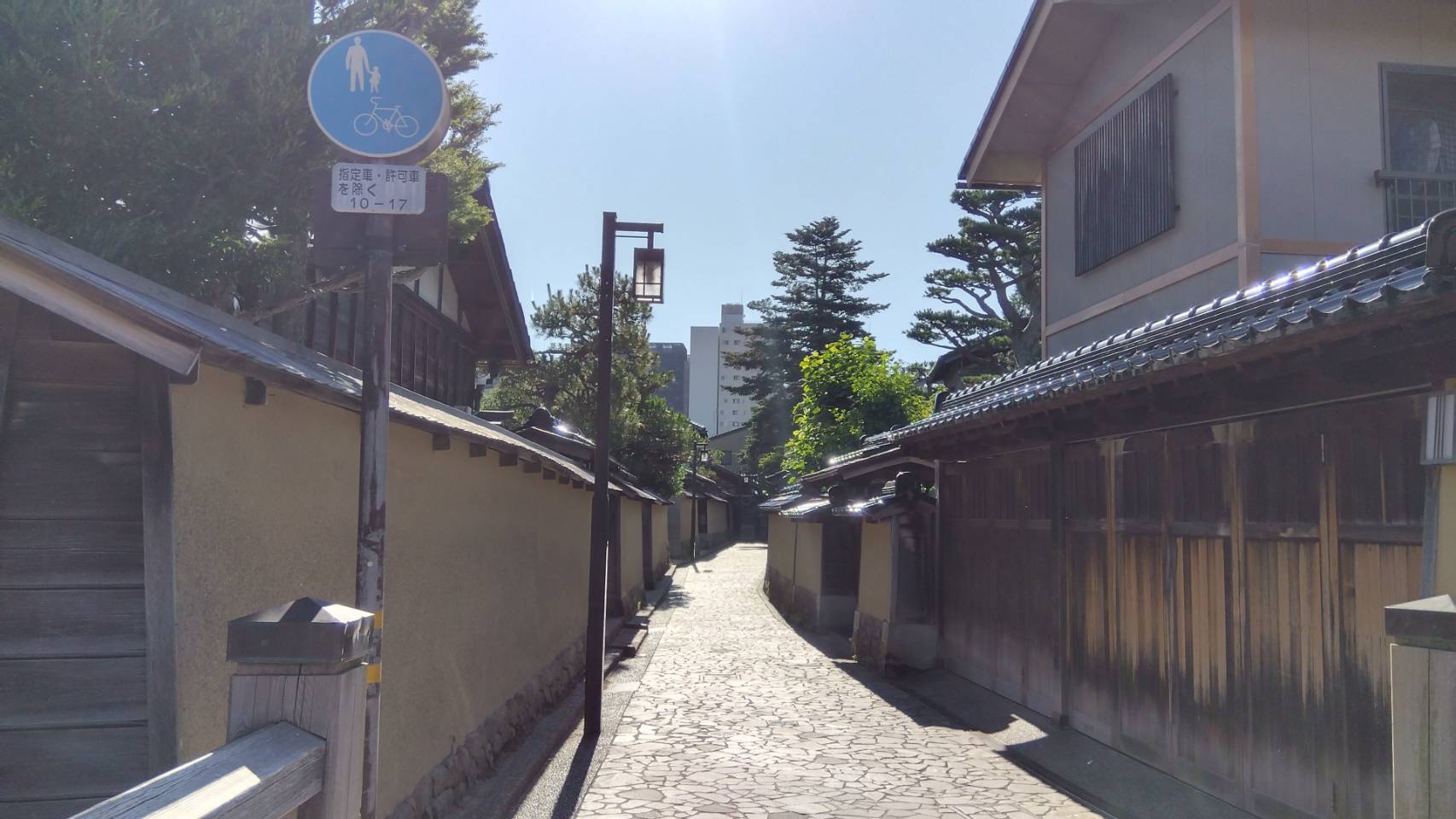 金沢のお香とアロマの香り専門店(石川県金沢市)・金沢観光地・金沢の観光スポット武家屋敷跡近く・人気でおすすめのお土産処-お香専門店のアロマ香房焚屋