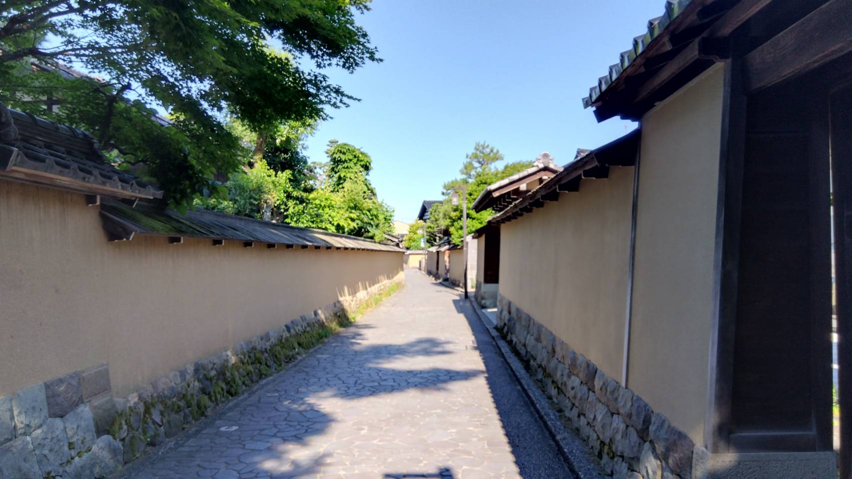 金沢のお香とアロマの香り専門店(石川県金沢市)・金沢観光地・金沢の観光スポット武家屋敷跡近く・人気でおすすめのお土産処-お香専門店のアロマ香房焚屋