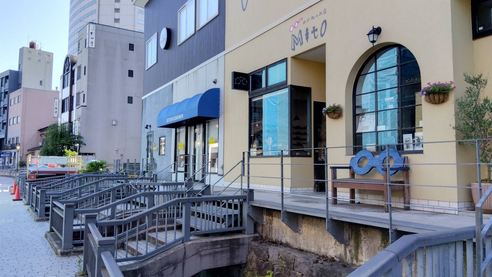 金沢のお香とアロマの香り専門店(石川県金沢市)・金沢観光地・金沢の観光スポット武家屋敷跡近く・人気でおすすめのお土産処-お香専門店のアロマ香房焚屋