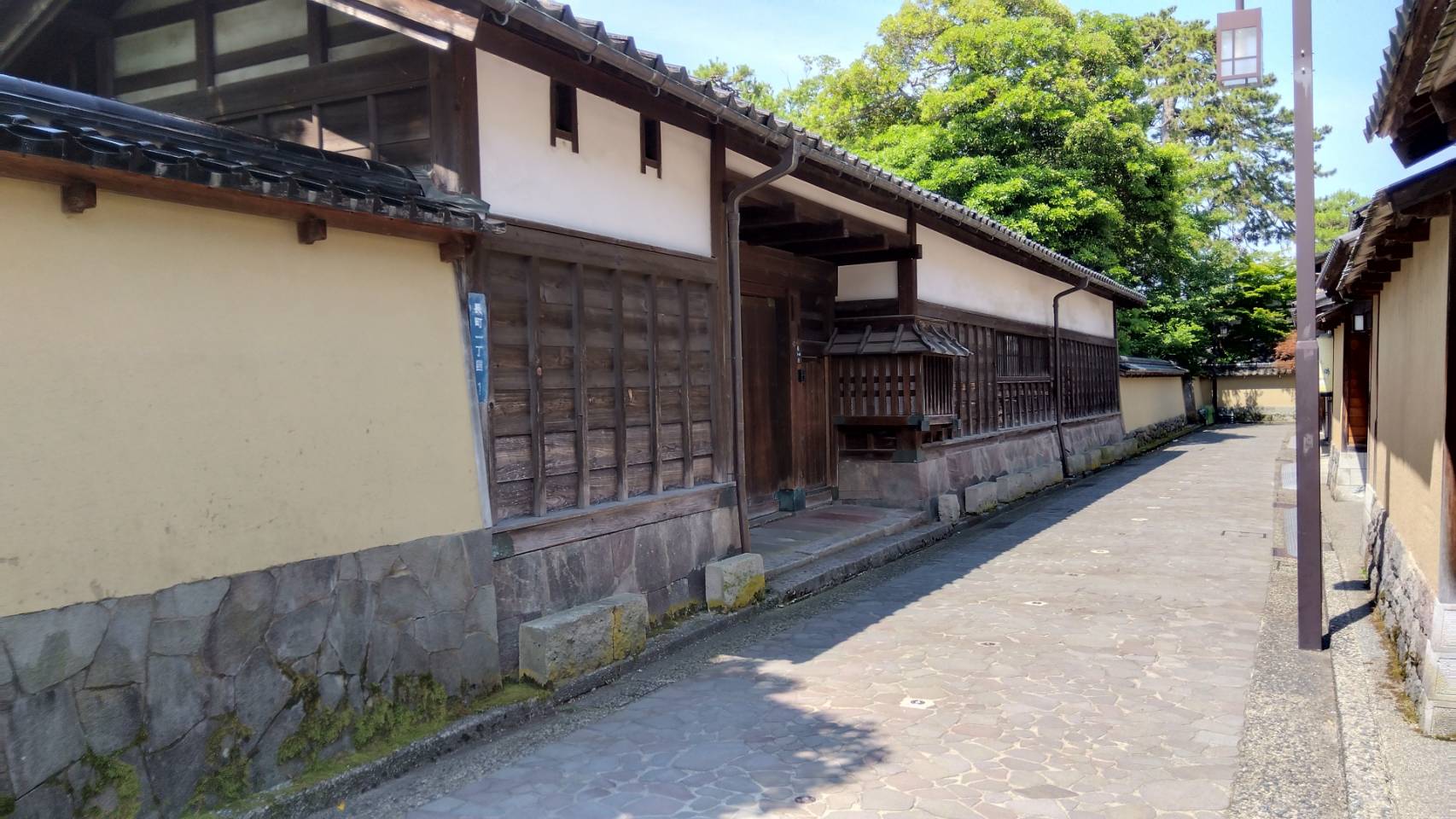 金沢のお香とアロマの香り専門店(石川県金沢市)・金沢観光地・金沢の観光スポット武家屋敷跡近く・人気でおすすめのお土産処-お香専門店のアロマ香房焚屋