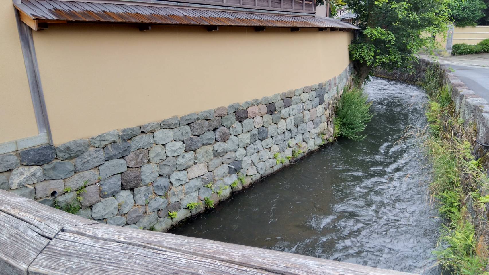 金沢のお香とアロマの香り専門店(石川県金沢市)・金沢観光地・金沢の観光スポット武家屋敷跡近く・人気でおすすめのお土産処-お香専門店のアロマ香房焚屋