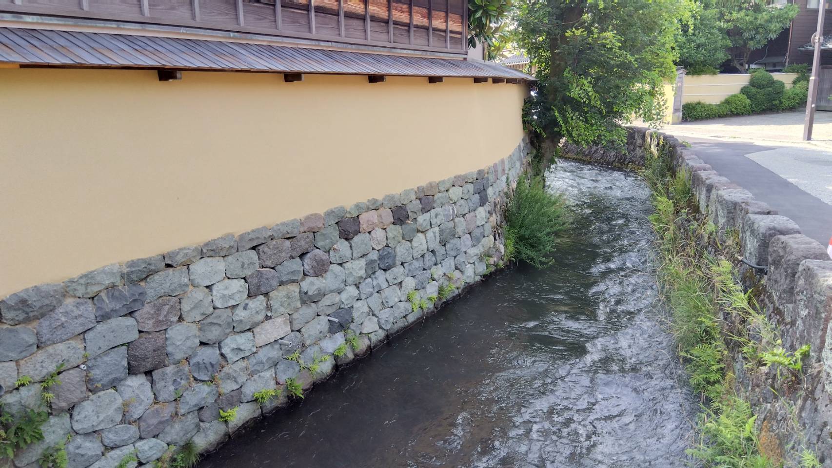 金沢のお香とアロマの香り専門店(石川県金沢市)・金沢観光地・金沢の観光スポット武家屋敷跡近く・人気でおすすめのお土産処-お香専門店のアロマ香房焚屋