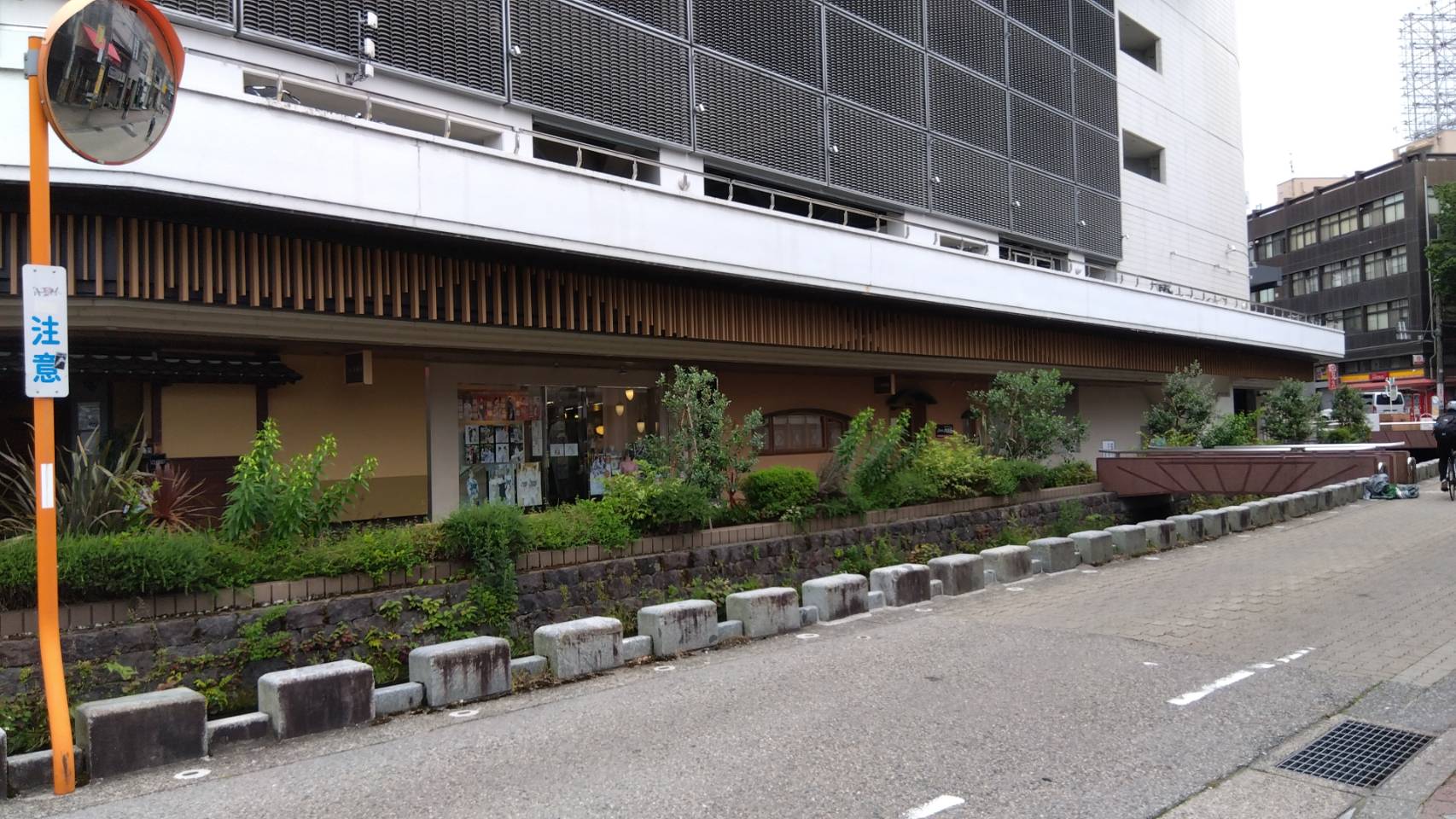 金沢のお香とアロマの香り専門店(石川県金沢市)・金沢観光地・金沢の観光スポット武家屋敷跡近く・人気でおすすめのお土産処-お香専門店のアロマ香房焚屋