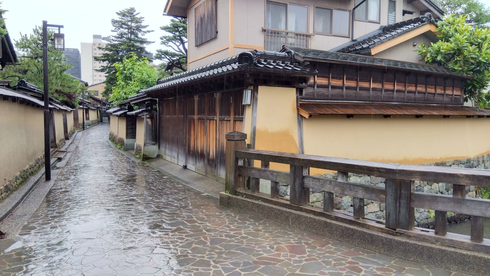 金沢のお香とアロマの香り専門店(石川県金沢市)・金沢観光地・金沢の観光スポット武家屋敷跡近く・人気でおすすめのお土産処-お香専門店のアロマ香房焚屋