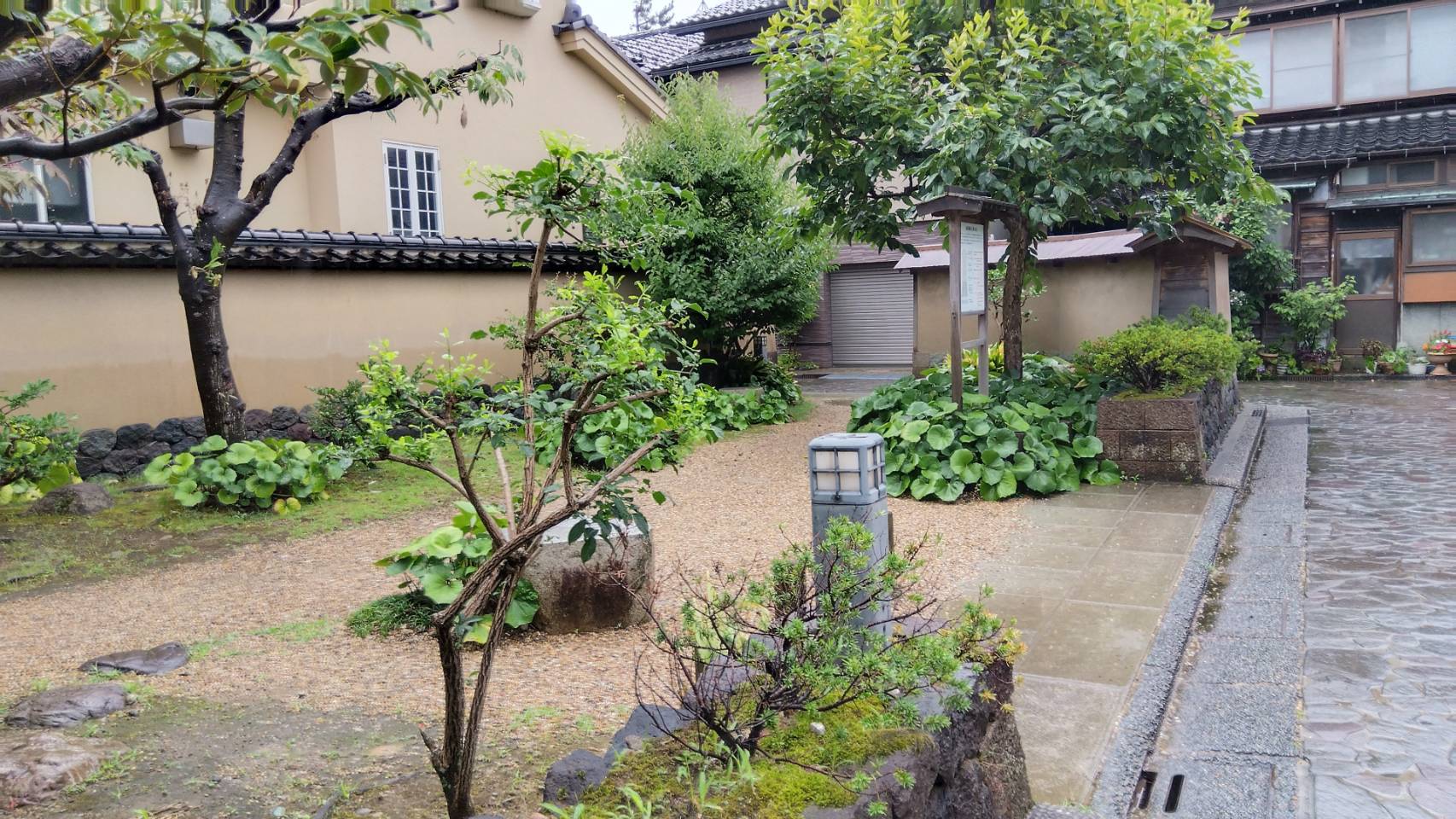 金沢のお香とアロマの香り専門店(石川県金沢市)・金沢観光地・金沢の観光スポット武家屋敷跡近く・人気でおすすめのお土産処-お香専門店のアロマ香房焚屋