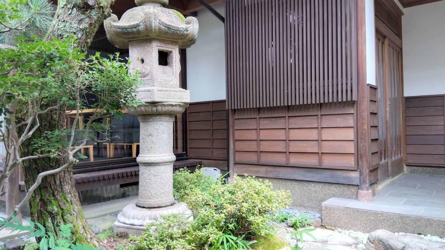 金沢のお香とアロマの香り専門店(石川県金沢市)・金沢観光地・金沢の観光スポット武家屋敷跡近く・人気でおすすめのお土産処-お香専門店のアロマ香房焚屋
