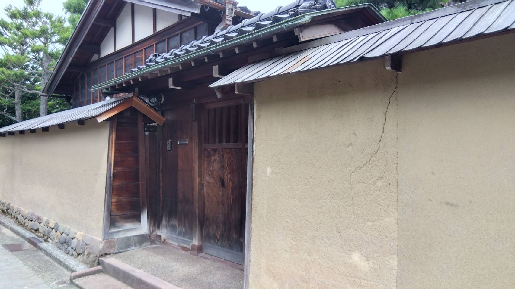 金沢のお香とアロマの香り専門店(石川県金沢市)・金沢観光地・金沢の観光スポット武家屋敷跡近く・人気でおすすめのお土産処-お香専門店のアロマ香房焚屋