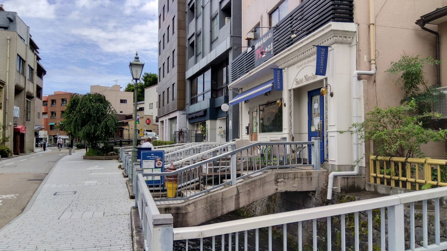 金沢のお香とアロマの香り専門店(石川県金沢市)・金沢観光地・金沢の観光スポット武家屋敷跡近く・人気でおすすめのお土産処-お香専門店のアロマ香房焚屋
