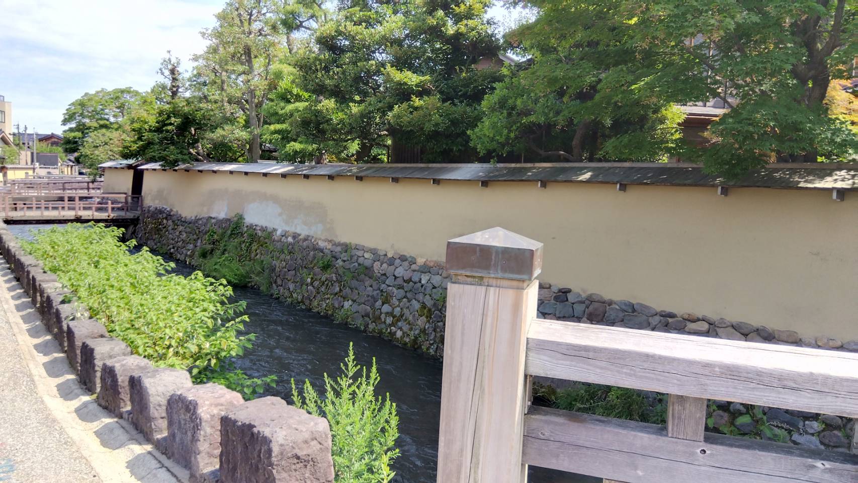 金沢のお香とアロマの香り専門店(石川県金沢市)・金沢観光地・金沢の観光スポット武家屋敷跡近く・人気でおすすめのお土産処-お香専門店のアロマ香房焚屋