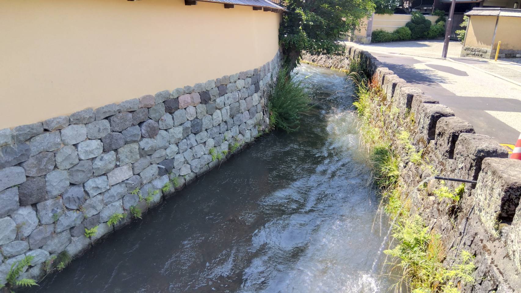 金沢のお香とアロマの香り専門店(石川県金沢市)・金沢観光地・金沢の観光スポット武家屋敷跡近く・人気でおすすめのお土産処-お香専門店のアロマ香房焚屋