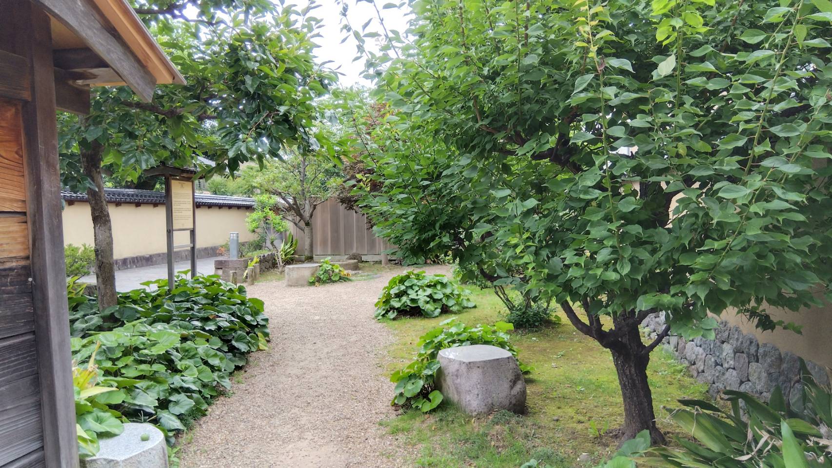 金沢のお香とアロマの香り専門店(石川県金沢市)・金沢観光地・金沢の観光スポット武家屋敷跡近く・人気でおすすめのお土産処-お香専門店のアロマ香房焚屋