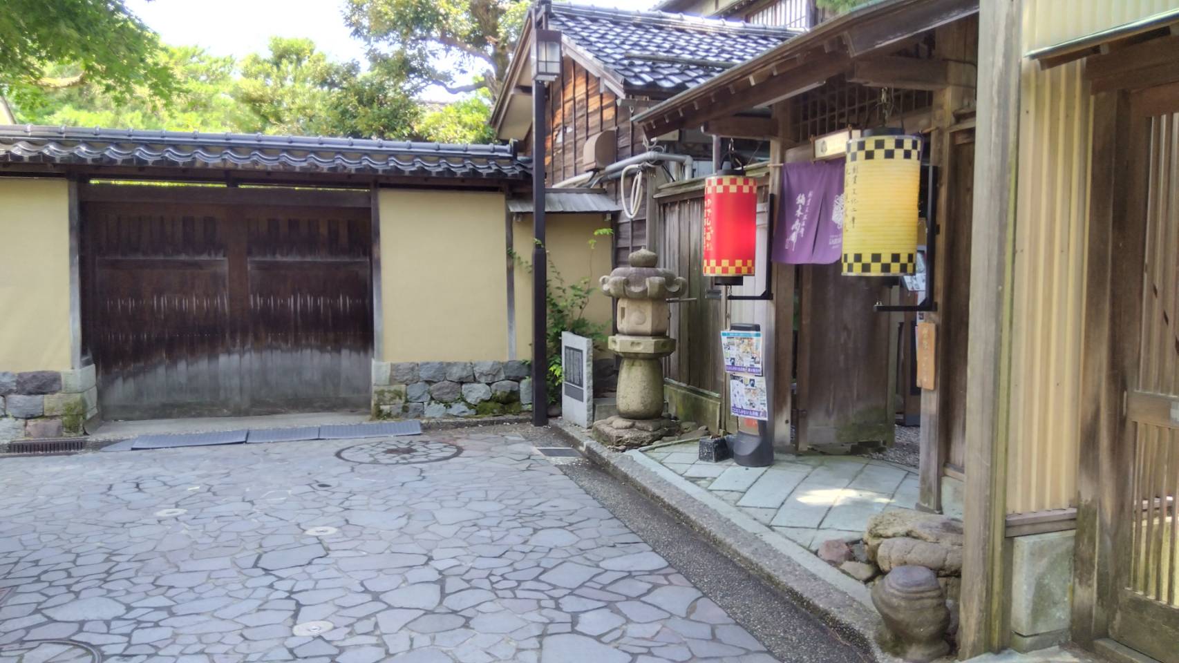 金沢のお香とアロマの香り専門店(石川県金沢市)・金沢観光地・金沢の観光スポット武家屋敷跡近く・人気でおすすめのお土産処-お香専門店のアロマ香房焚屋