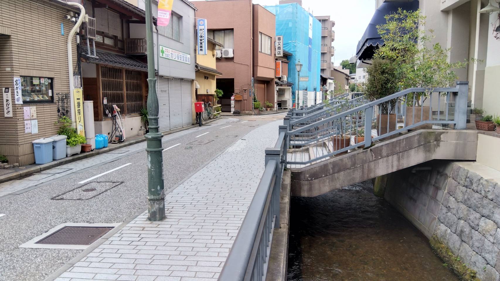 金沢のお香とアロマの香り専門店(石川県金沢市)・金沢観光地・金沢の観光スポット武家屋敷跡近く・人気でおすすめのお土産処-お香専門店のアロマ香房焚屋