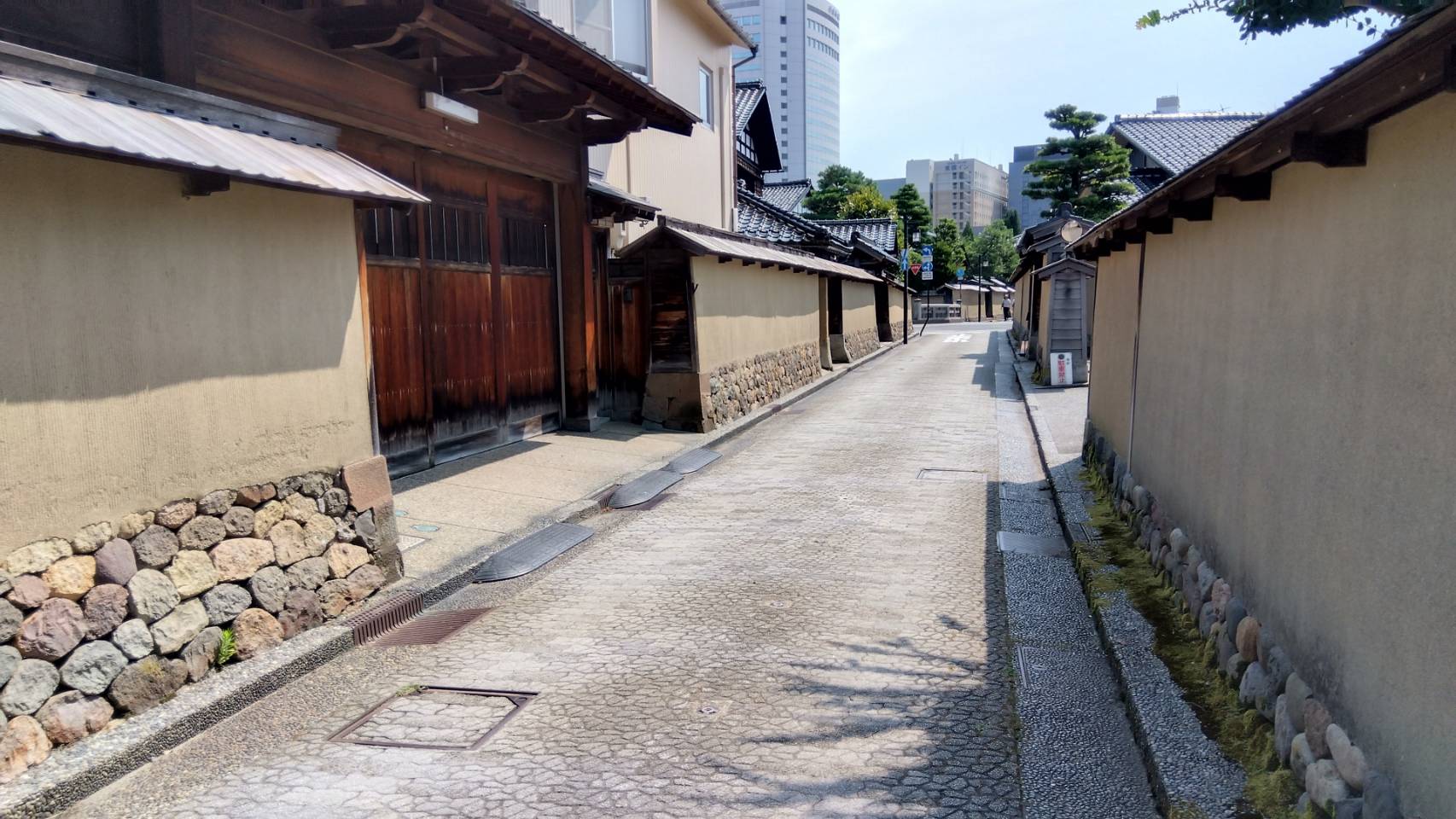 金沢のお香とアロマの香り専門店(石川県金沢市)・金沢観光地・金沢の観光スポット武家屋敷跡近く・人気でおすすめのお土産処-お香専門店のアロマ香房焚屋
