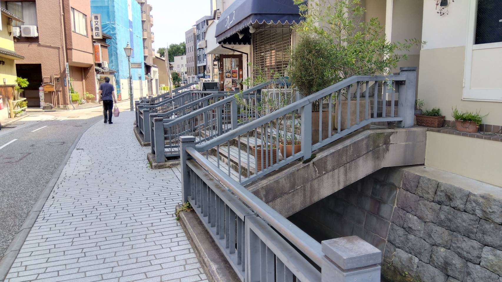 金沢のお香とアロマの香り専門店(石川県金沢市)・金沢観光地・金沢の観光スポット武家屋敷跡近く・人気でおすすめのお土産処-お香専門店のアロマ香房焚屋