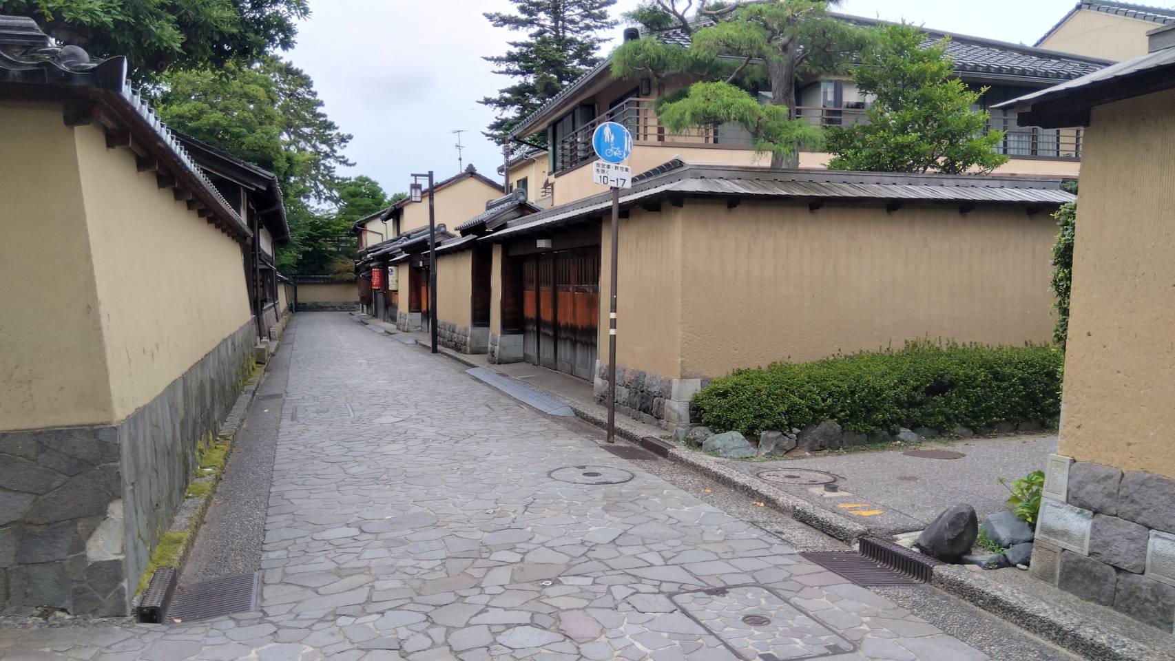金沢のお香とアロマの香り専門店(石川県金沢市)・金沢観光地・金沢の観光スポット武家屋敷跡近く・人気でおすすめのお土産処-お香専門店のアロマ香房焚屋