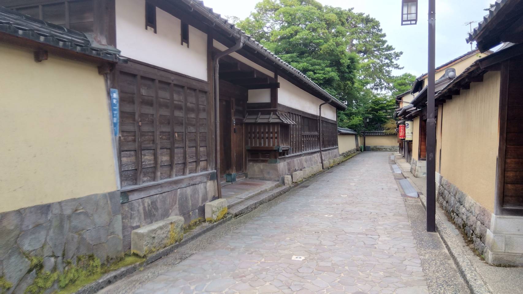 金沢のお香とアロマの香り専門店(石川県金沢市)・金沢観光地・金沢の観光スポット武家屋敷跡近く・人気でおすすめのお土産処-お香専門店のアロマ香房焚屋