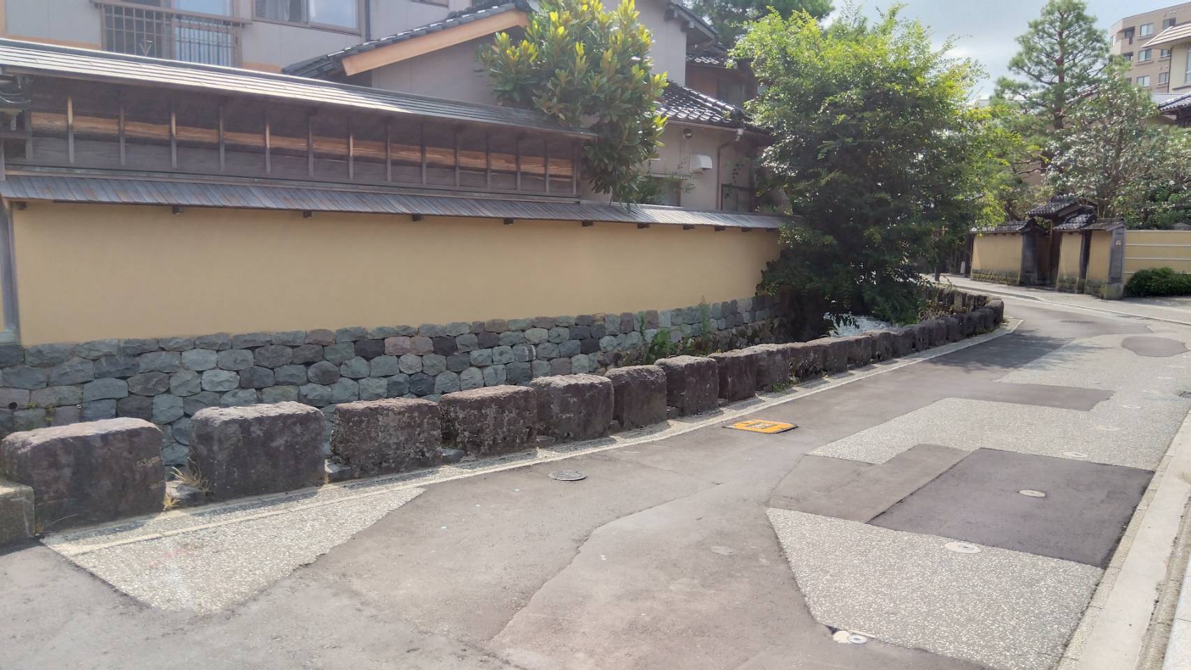 金沢のお香とアロマの香り専門店(石川県金沢市)・金沢観光地・金沢の観光スポット武家屋敷跡近く・人気でおすすめのお土産処-お香専門店のアロマ香房焚屋