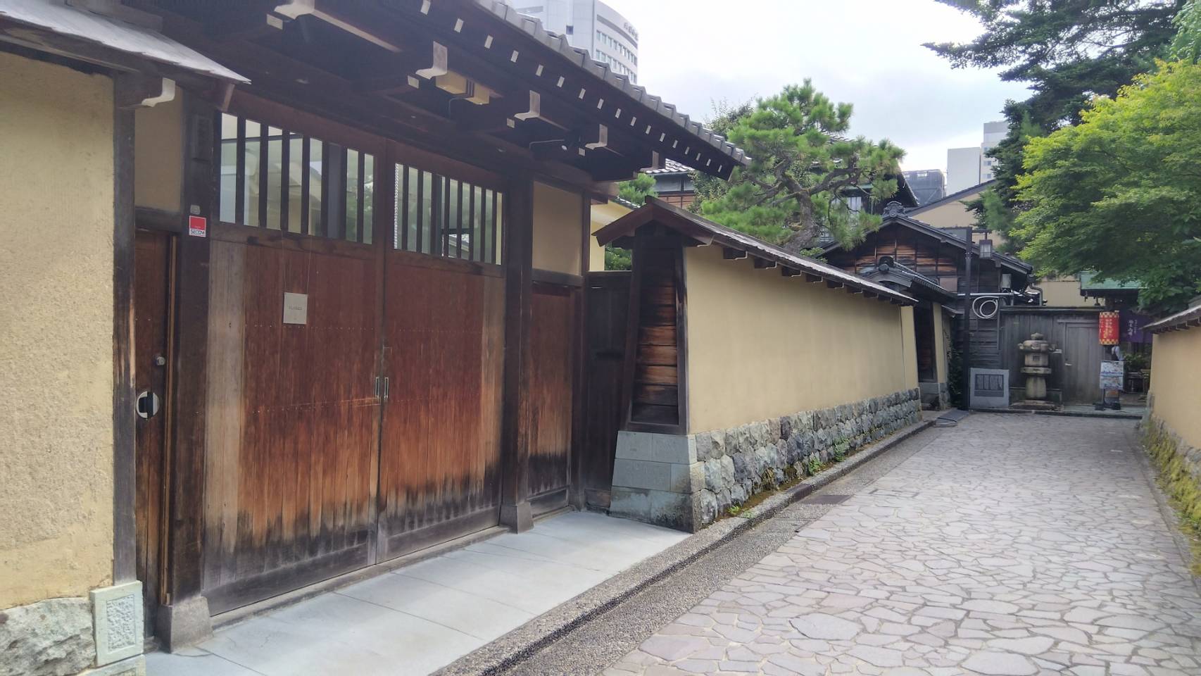 金沢のお香とアロマの香り専門店(石川県金沢市)・金沢観光地・金沢の観光スポット武家屋敷跡近く・人気でおすすめのお土産処-お香専門店のアロマ香房焚屋