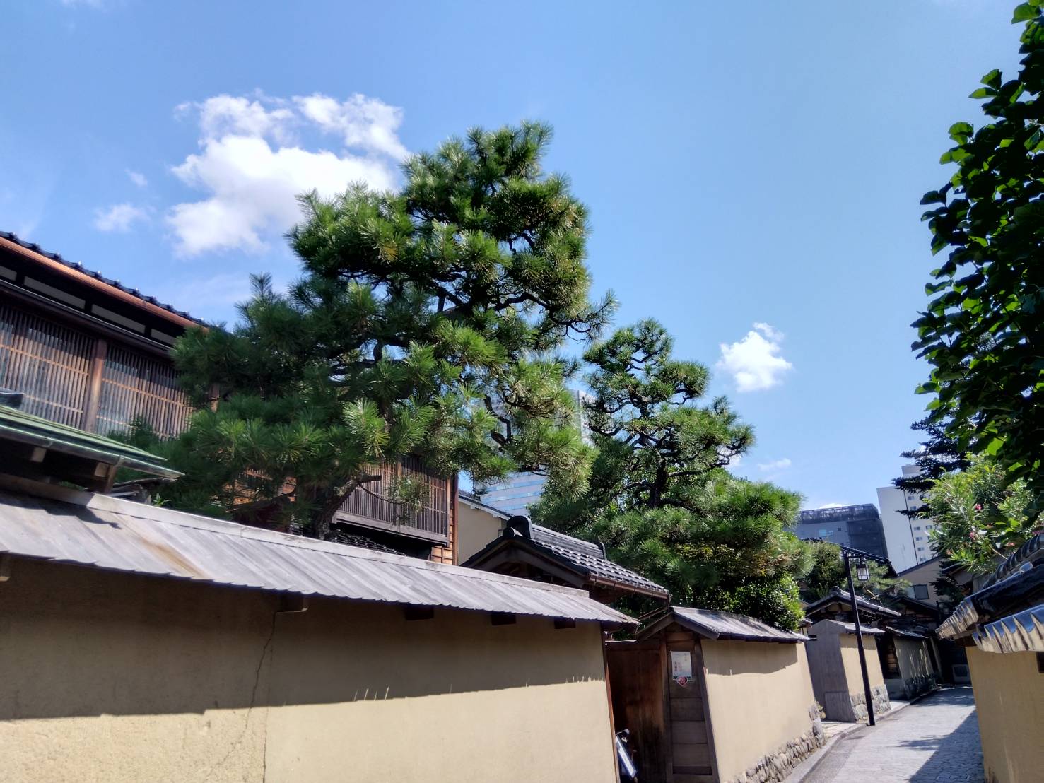 お香・専門店　金沢市｜金沢の観光地-武家屋敷跡近くのアロマ香房焚屋