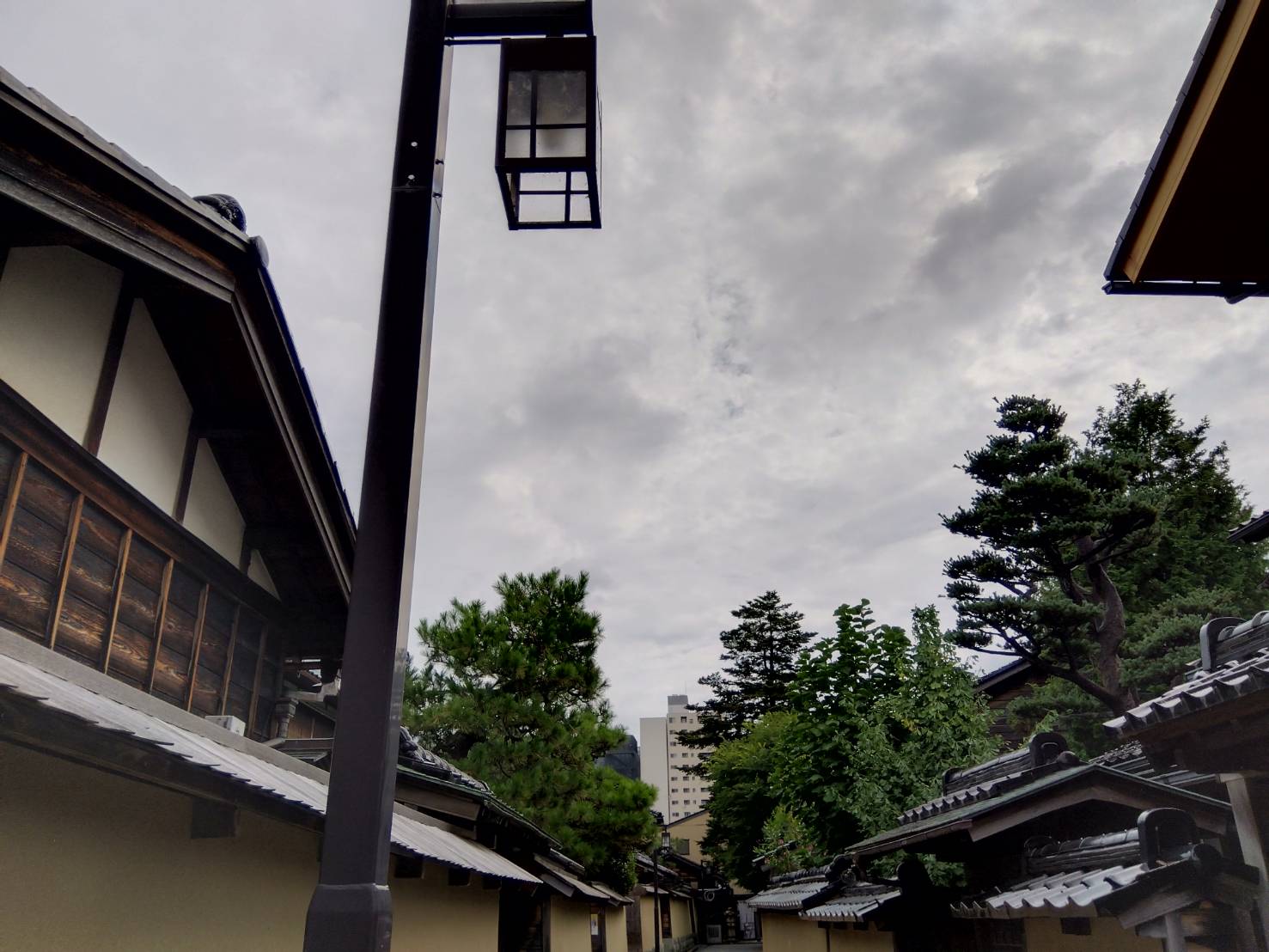 お香・専門店　金沢市｜金沢の観光地-武家屋敷跡近くのアロマ香房焚屋