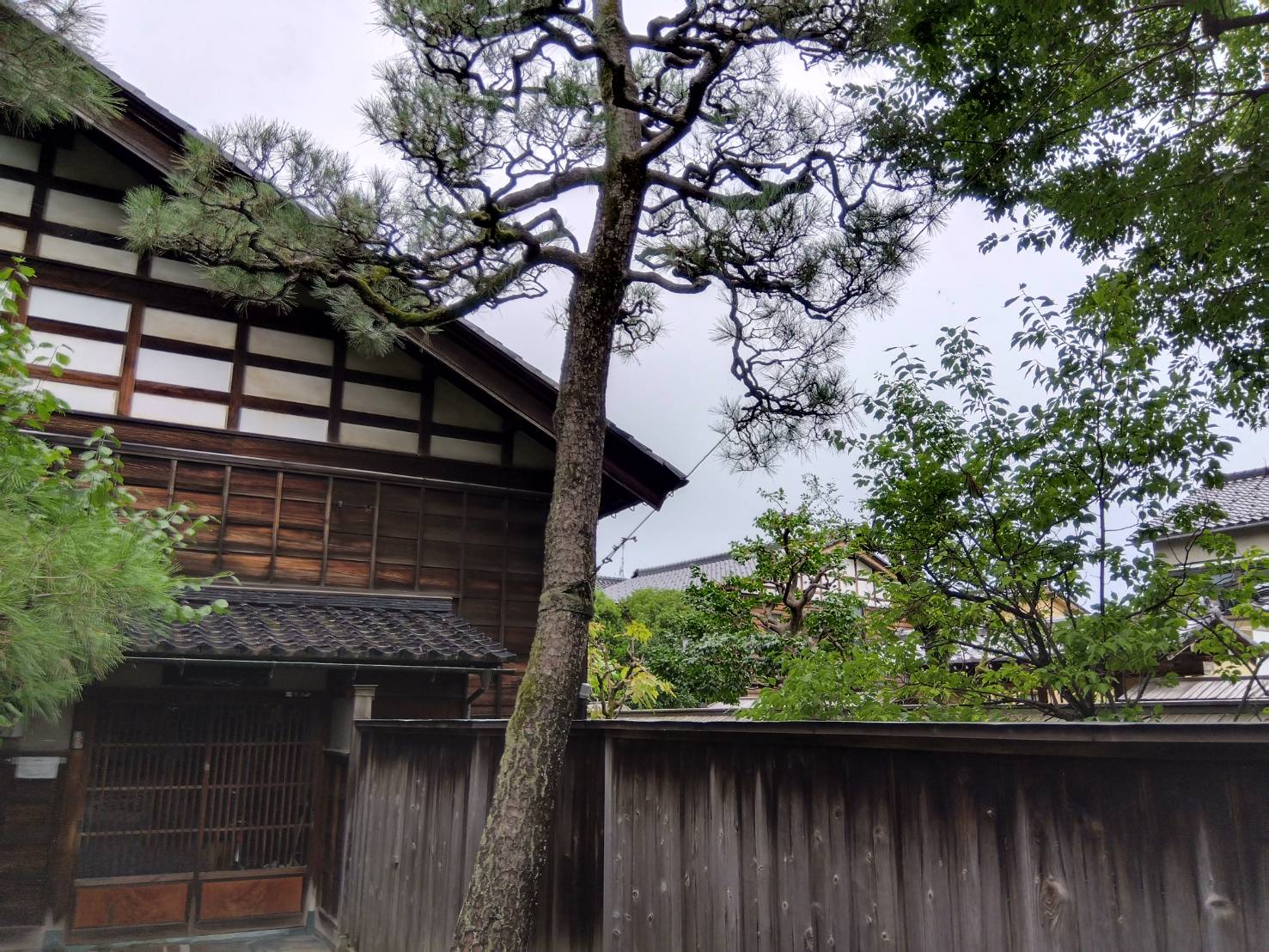 お香・専門店　金沢市｜金沢の観光地-武家屋敷跡近くのアロマ香房焚屋