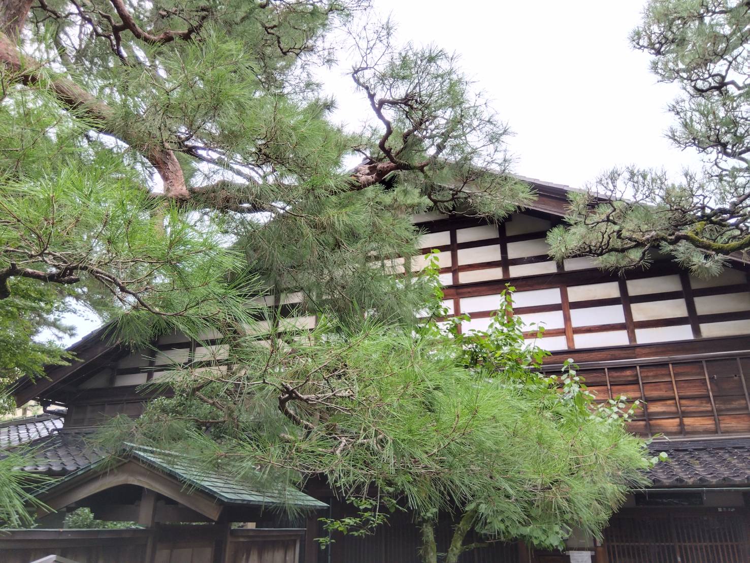 お香・専門店　金沢市｜金沢の観光地-武家屋敷跡近くのアロマ香房焚屋