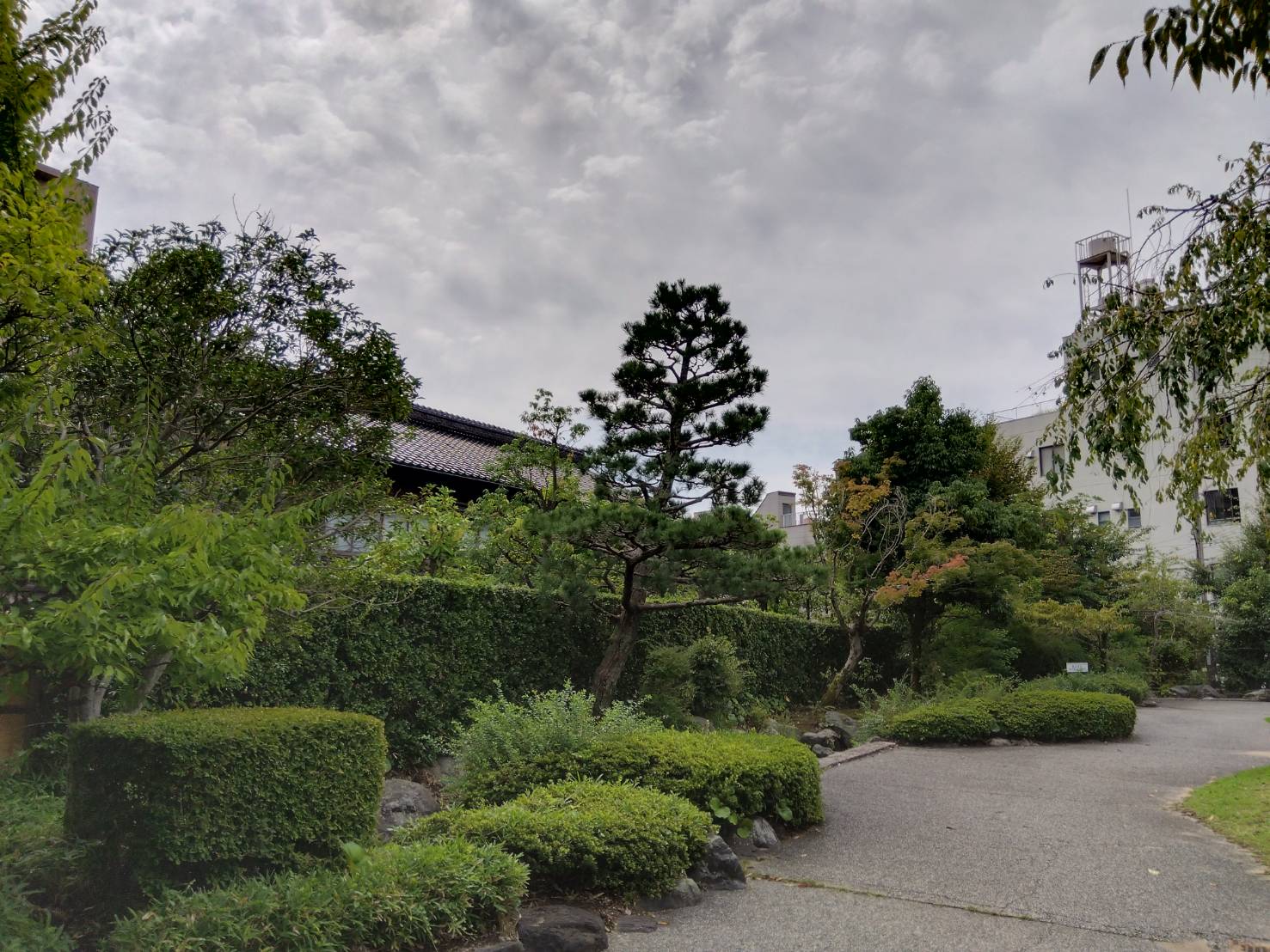 金沢のお香とアロマの香り専門店(石川県金沢市)・金沢観光地・金沢の観光スポット武家屋敷跡近く・お土産処-お香専門店のアロマ香房焚屋