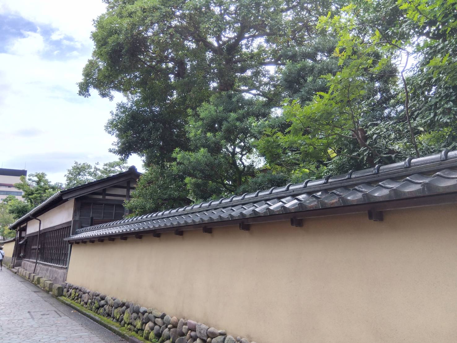 金沢のお香とアロマの香り専門店(石川県金沢市)・金沢観光地・金沢の観光スポット武家屋敷跡近く・お土産処-お香専門店のアロマ香房焚屋