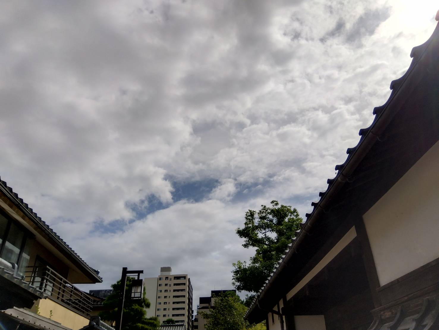 金沢のお香とアロマの香り専門店(石川県金沢市)・金沢観光地・金沢の観光スポット武家屋敷跡近く・お土産処-お香専門店のアロマ香房焚屋