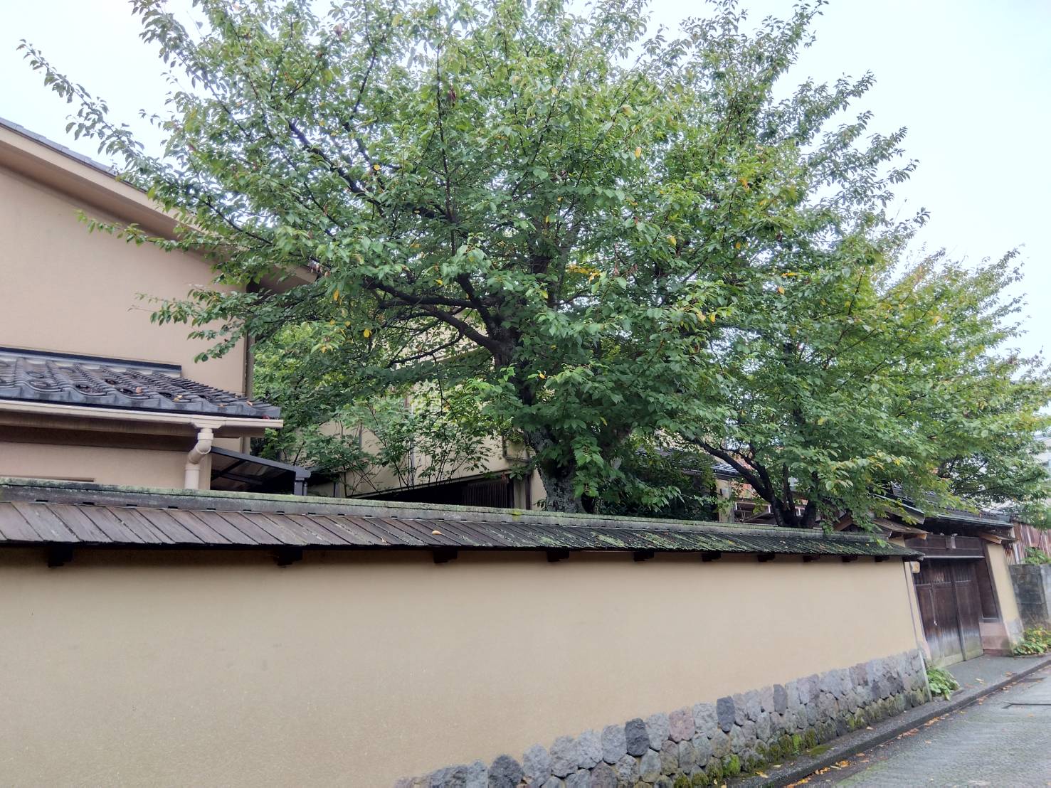 金沢のお香とアロマの香り専門店(石川県金沢市)・金沢観光地・金沢の観光スポット武家屋敷跡近く・人気でおすすめのお土産処-お香専門店のアロマ香房焚屋