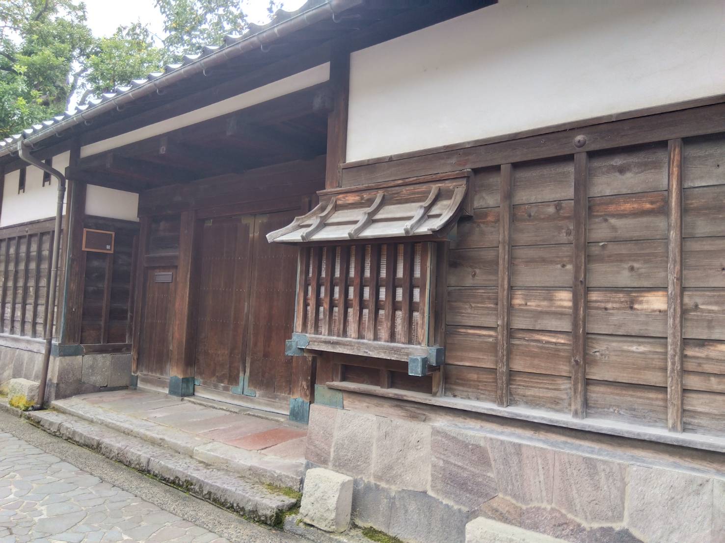 金沢のお香とアロマの香り専門店(石川県金沢市)・金沢観光地・金沢の観光スポット武家屋敷跡近く・人気でおすすめのお土産処-お香専門店のアロマ香房焚屋