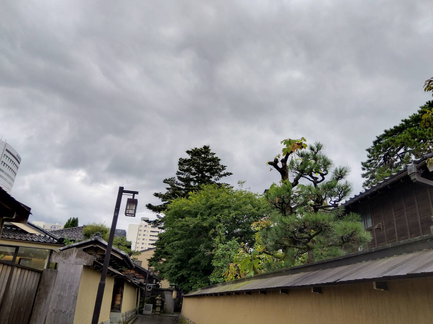 金沢のお香とアロマの香り専門店(石川県金沢市)・金沢観光地・金沢の観光スポット武家屋敷跡近く・人気でおすすめのお土産処-お香専門店のアロマ香房焚屋