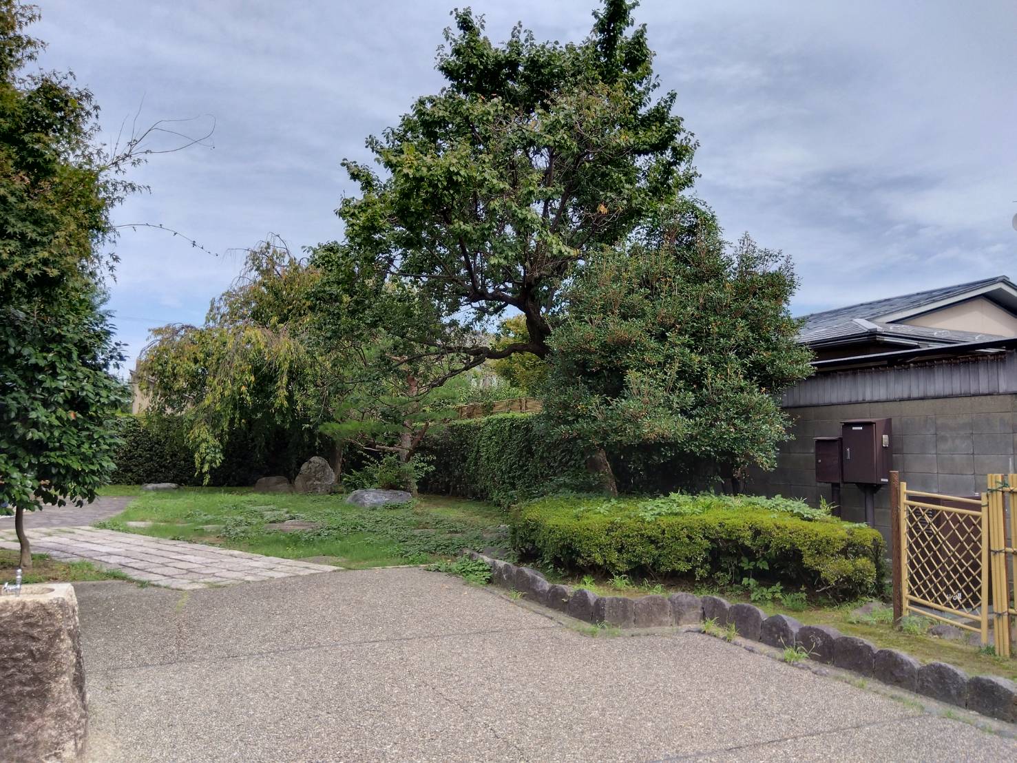 金沢のお香とアロマの香り専門店(石川県金沢市)・金沢観光地・金沢の観光スポット武家屋敷跡近く・人気でおすすめのお土産処-お香専門店のアロマ香房焚屋