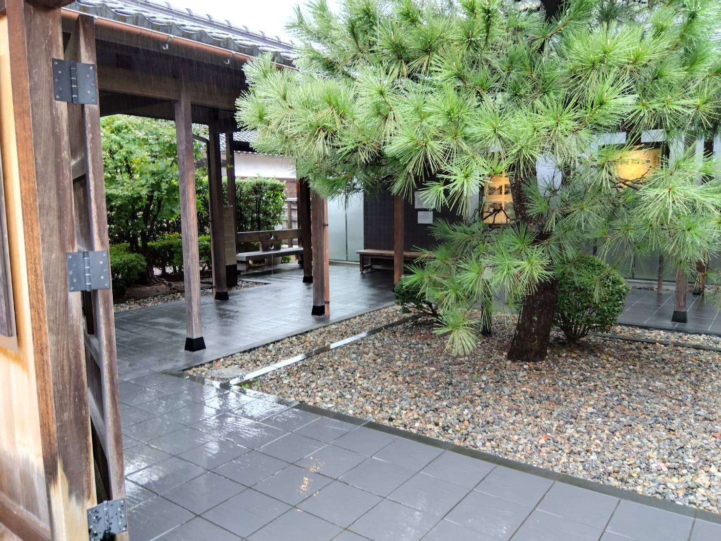 金沢のお香とアロマの香り専門店(石川県金沢市)・金沢観光地・金沢の観光スポット武家屋敷跡近く・人気でおすすめのお土産処-お香専門店のアロマ香房焚屋