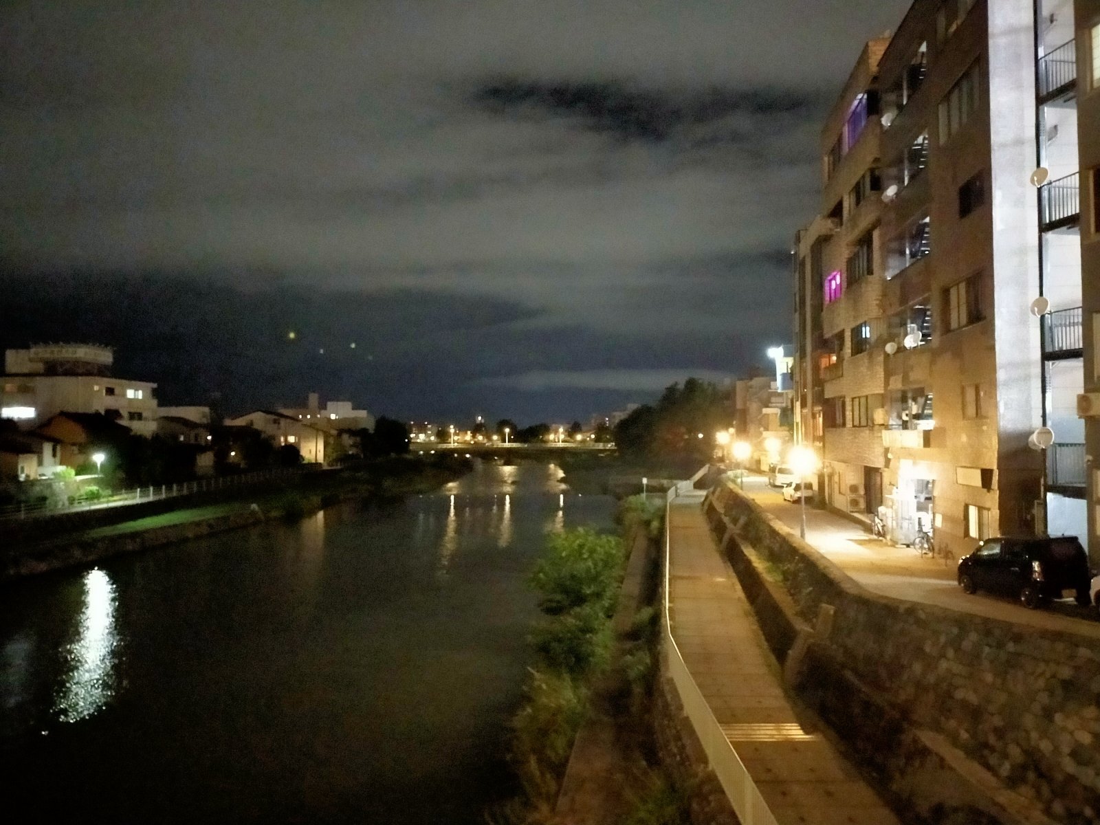 金沢のお香とアロマの香り専門店(石川県金沢市)・金沢観光地・金沢の観光スポット武家屋敷跡近く・お土産処-お香専門店のアロマ香房焚屋