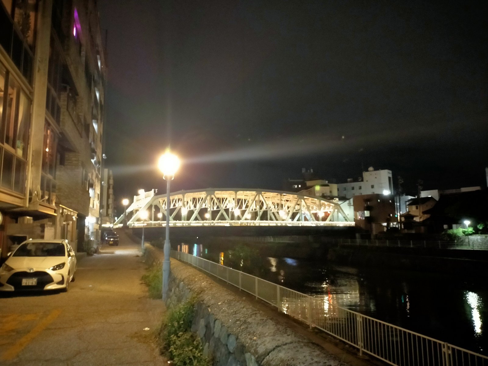 金沢のお香とアロマの香り専門店(石川県金沢市)・金沢観光地・金沢の観光スポット武家屋敷跡近く・お土産処-お香専門店のアロマ香房焚屋