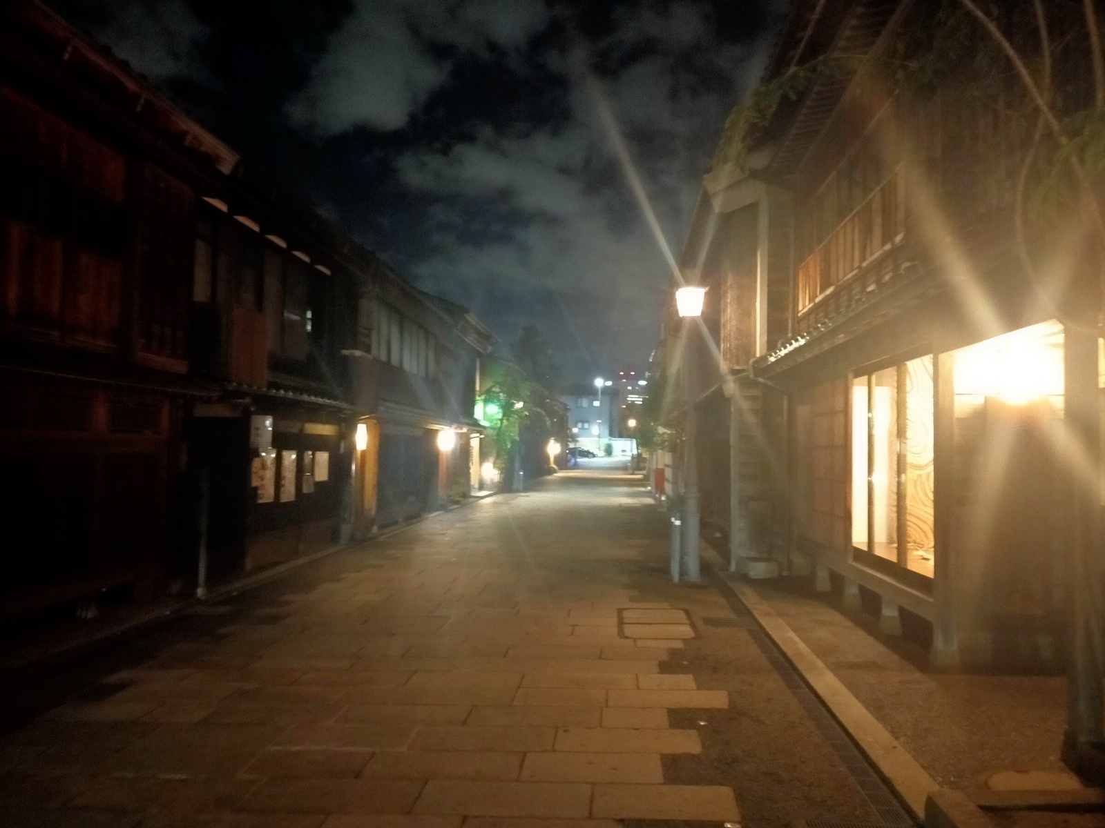 金沢のお香とアロマの香り専門店(石川県金沢市)・金沢観光地・金沢の観光スポット武家屋敷跡近く・人気でおすすめのお土産処-お香専門店のアロマ香房焚屋