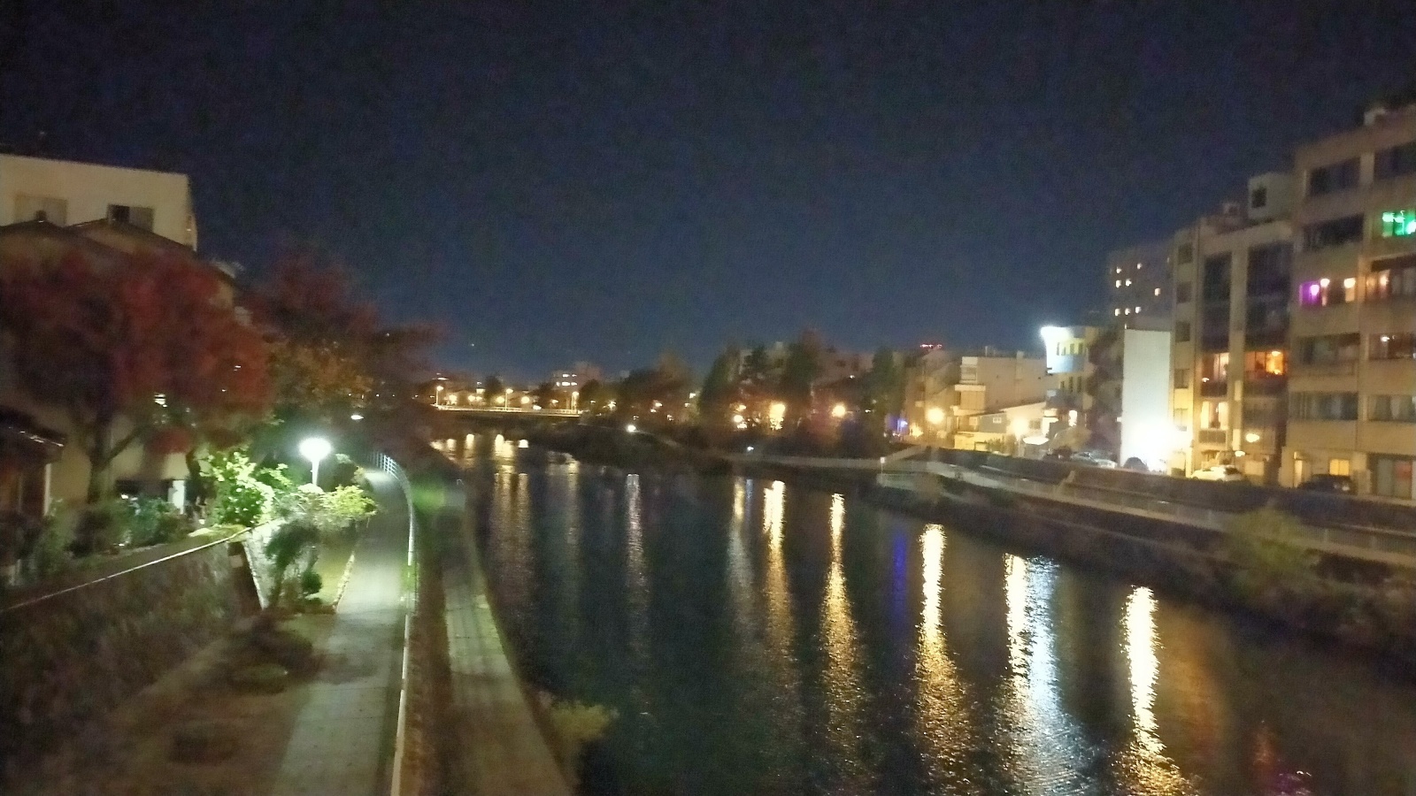 金沢のお香とアロマの香り専門店(石川県金沢市)・金沢観光地・金沢の観光スポット武家屋敷跡近く・人気でおすすめのお土産処-お香専門店のアロマ香房焚屋